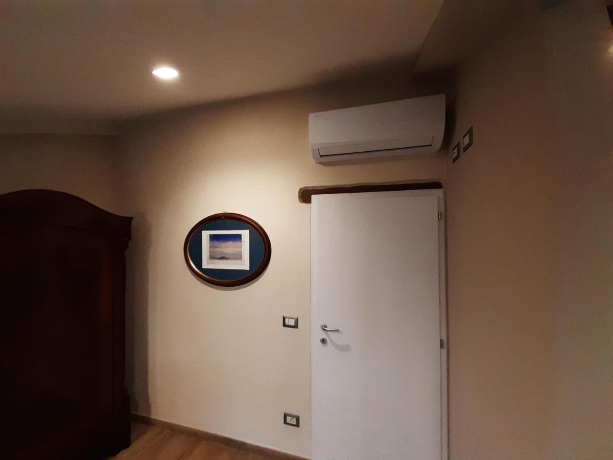 La Rosa Di Francesco Inn Valfabbrica Dış mekan fotoğraf