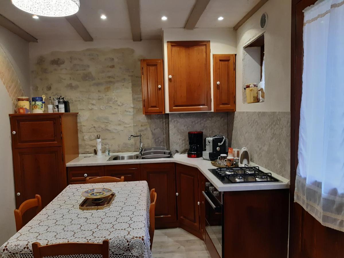 La Rosa Di Francesco Inn Valfabbrica Dış mekan fotoğraf